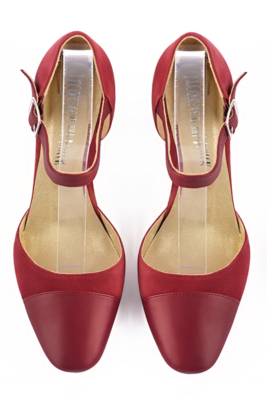 Cardinal red women's open side shoes, with an instep strap. Round toe. High block heels. Top view - Florence KOOIJMAN
